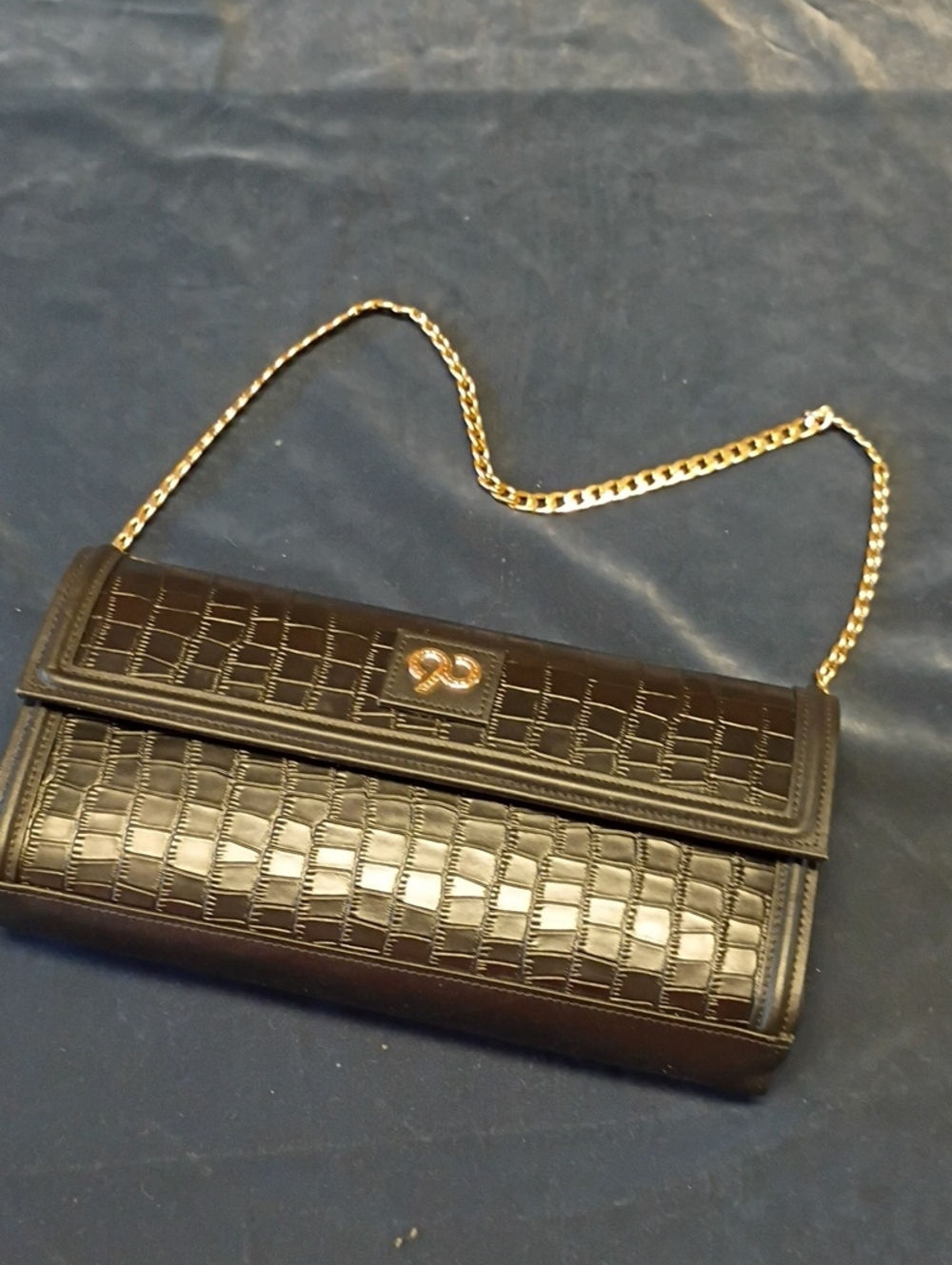 Chic Luxe Black Leather W/Crocodile Pebbles Clutch